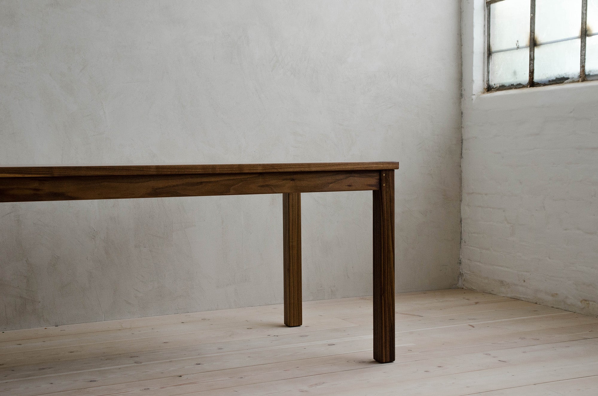 Natural Walnut Lore Dining Date With Solid Rectangular Legs