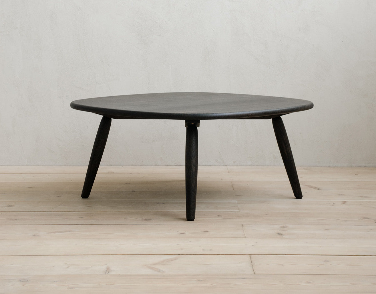 Nomad Round Coffee Table Dark