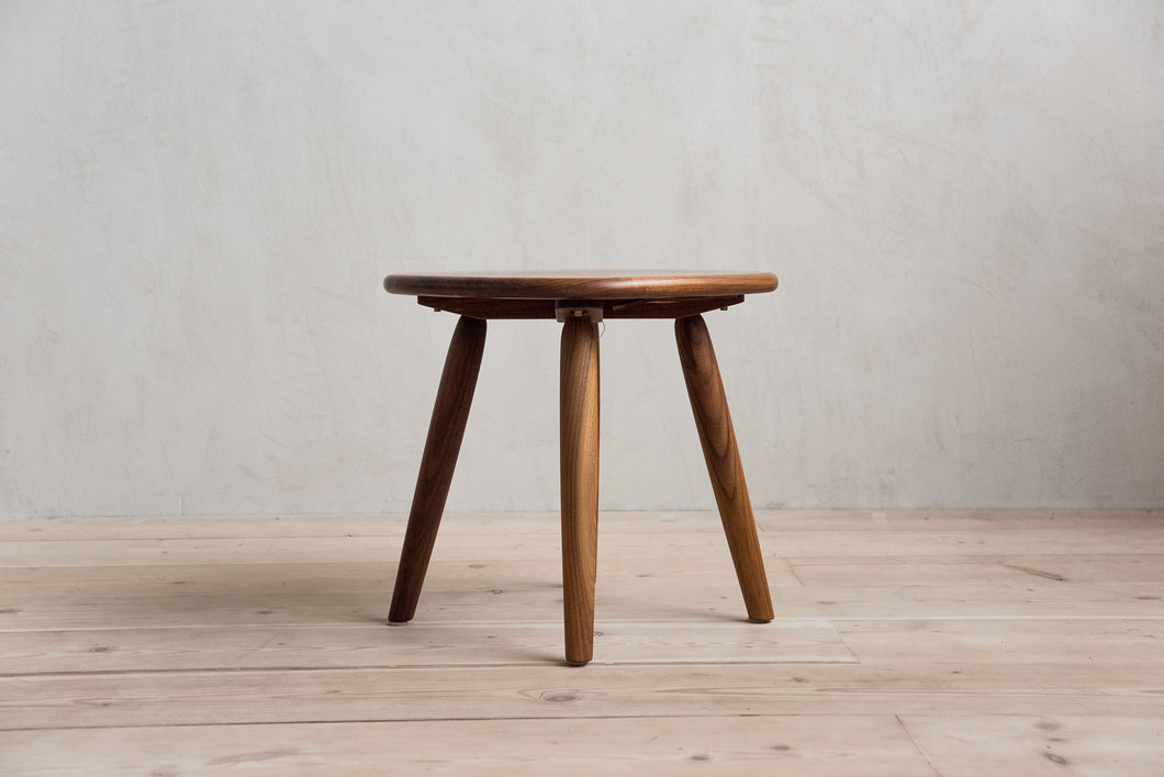 Nomad Side Table in Natural Walnut