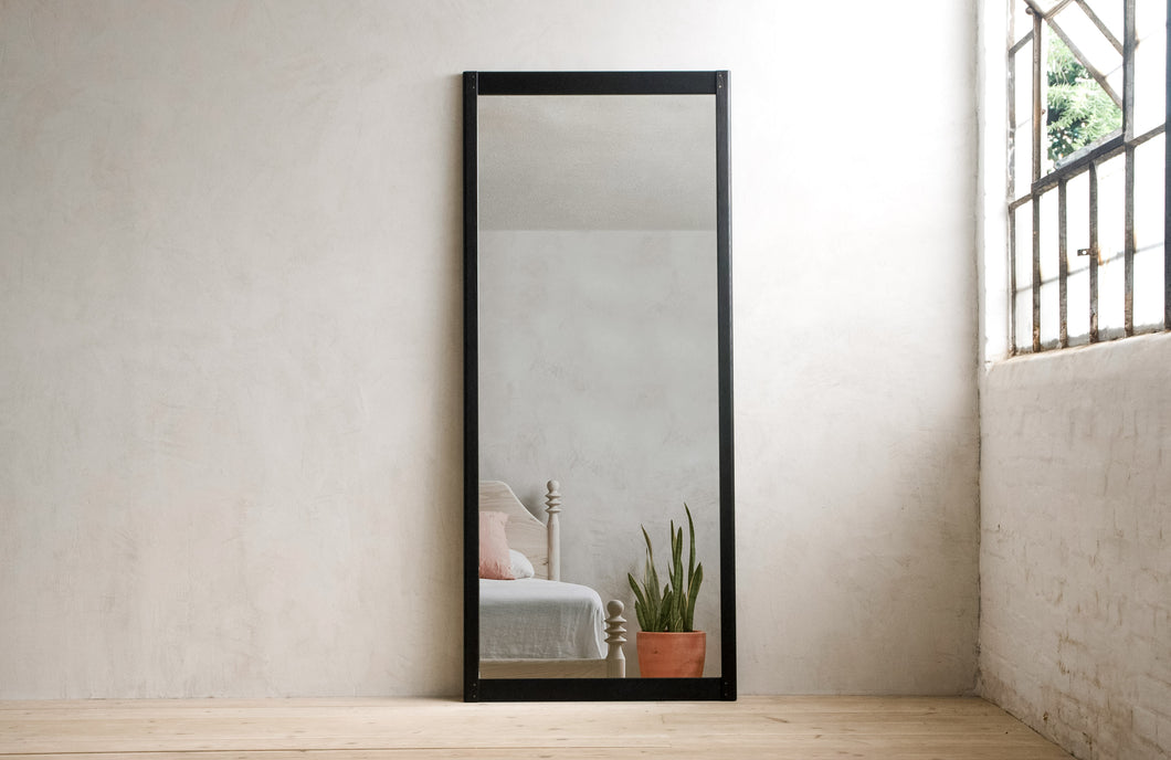 Lore Mounted Wall Mirror With Reflection Of Flora Bed 
